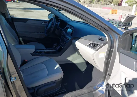 2017 Hyundai Sonata Hybrid Se from USA, damaged, VIN KMHE24L36HA066728